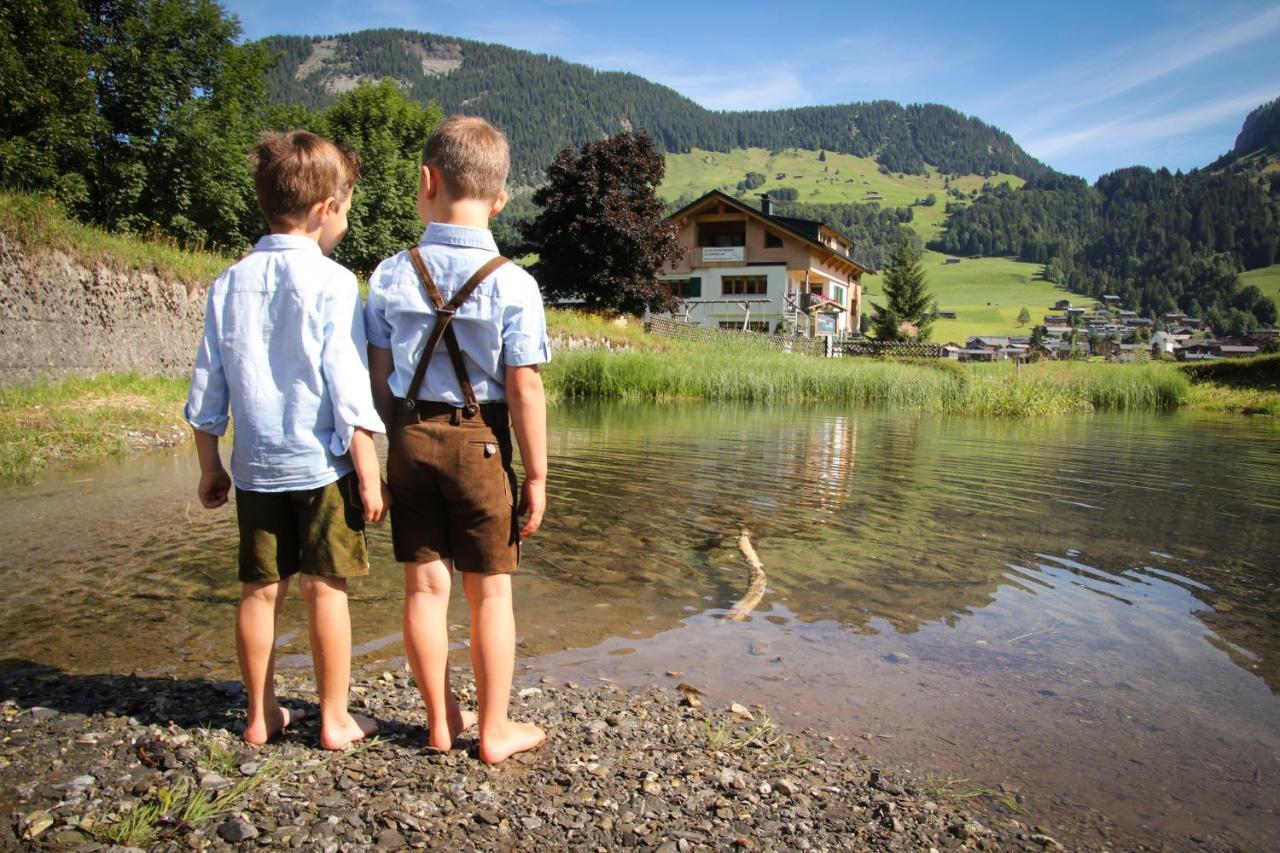 Haus Bergquell Apartamento Au (Vorarlberg) Exterior foto
